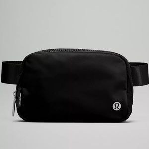 lululemon belt bag